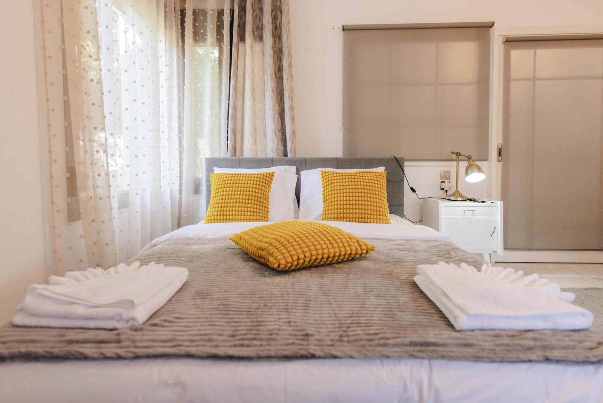 Sunrise Guesthouse Agria Exterior foto